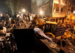 Colour photograph showing the scene of the Five-Storey Residential Building Collapse at Lalita Park in East Dilli's Laxmi Nagar Area, which occurred on Monday evening (local time), 15 November 2010. Click to enlarge.